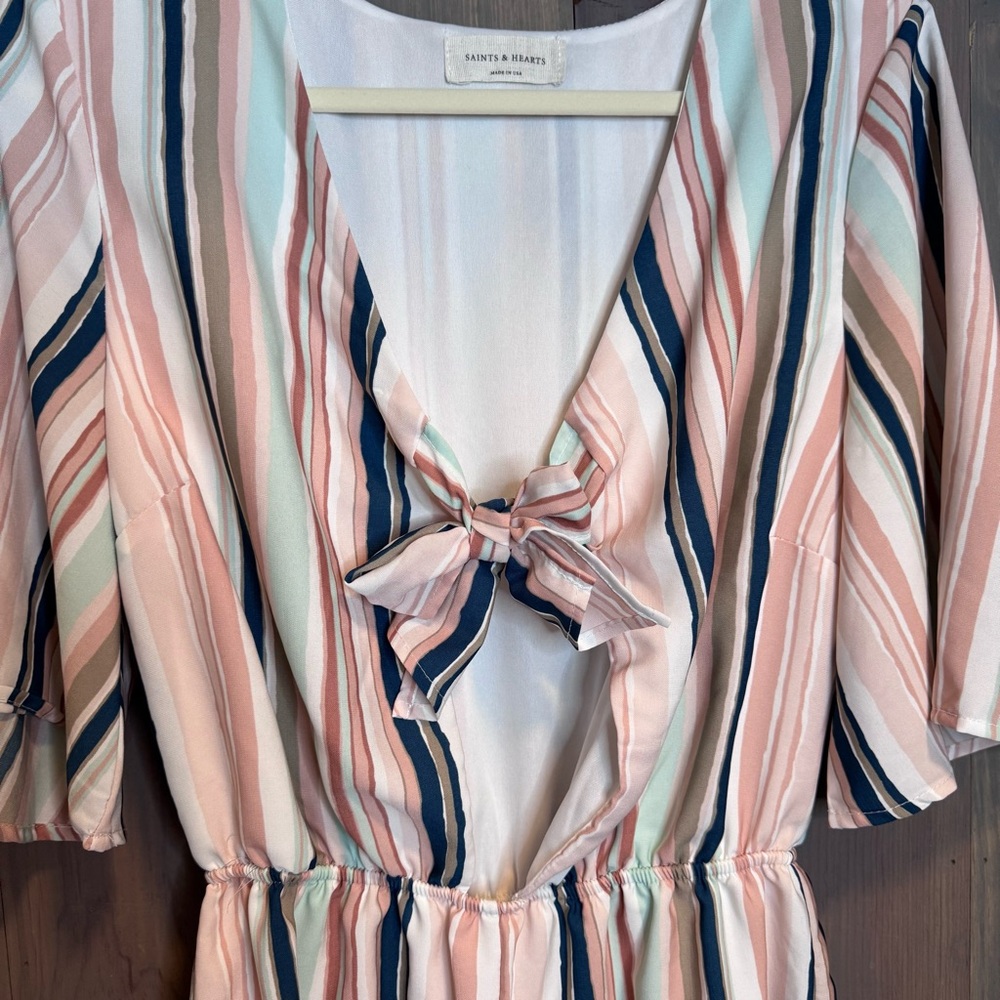 Saints & Hearts Striped Tie Front Romper Keyhole Cutout Size Medium